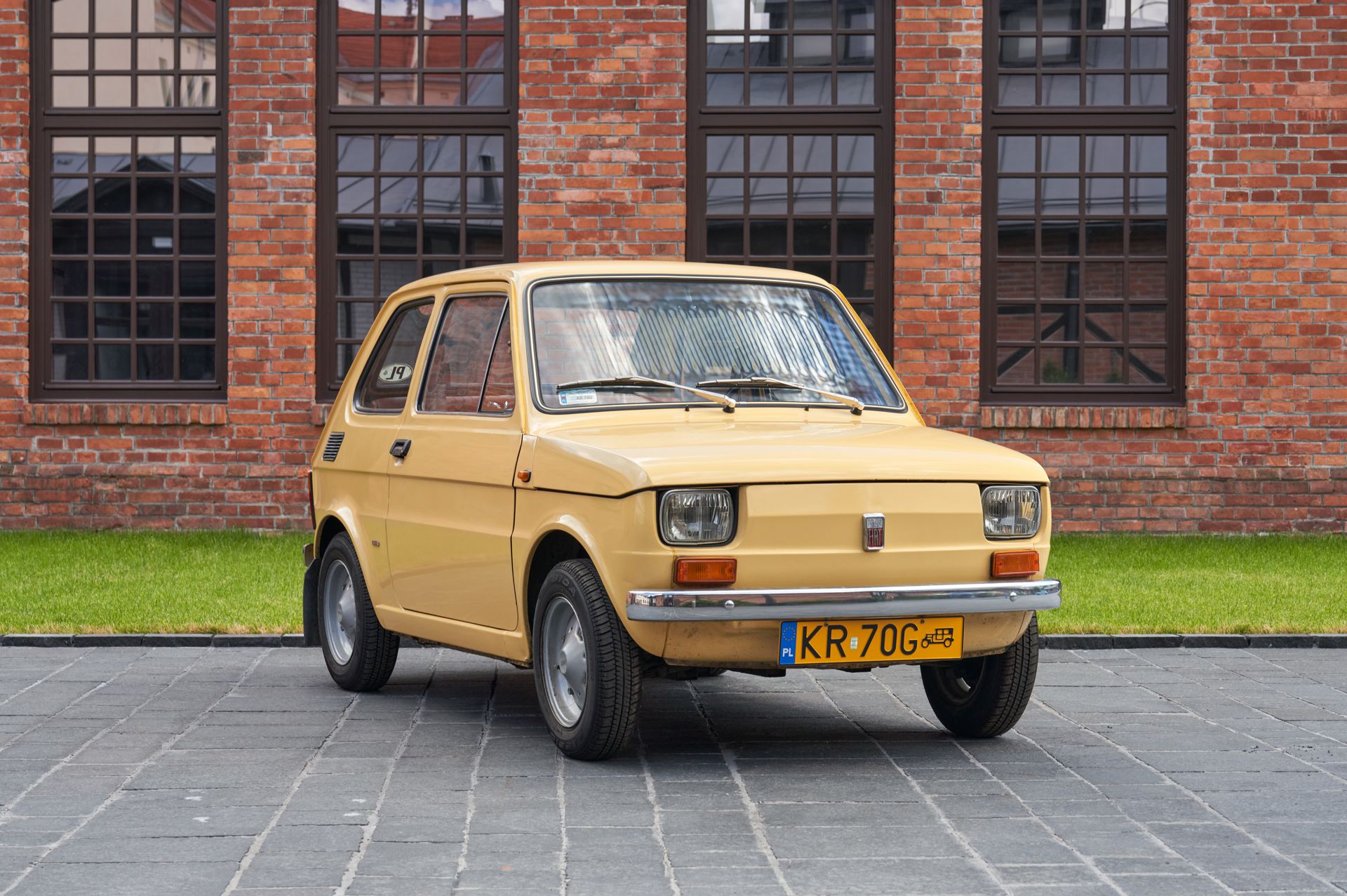 Samochód osobowy Polski Fiat 126p