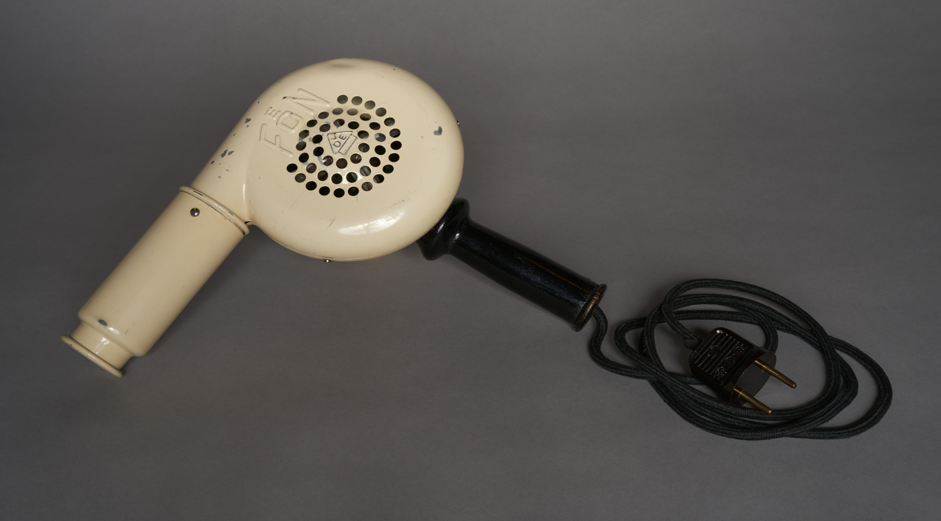 Foen hairdryer - MIT Kraków
